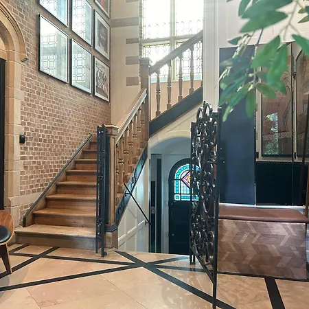 Equilibrium Family House By E 3*