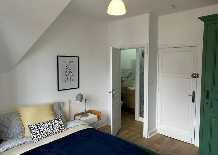 Equilibrium Family House By E